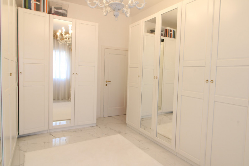 MONSELICE: scopri questo splendido appartamento trilocale, al primo piano, situato nel centro sto...