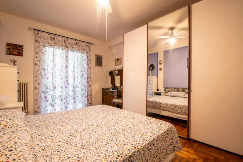 Scopri questo affascinante appartamento di 112 mq situato in zona Paltana a Padova, in una tranqu...