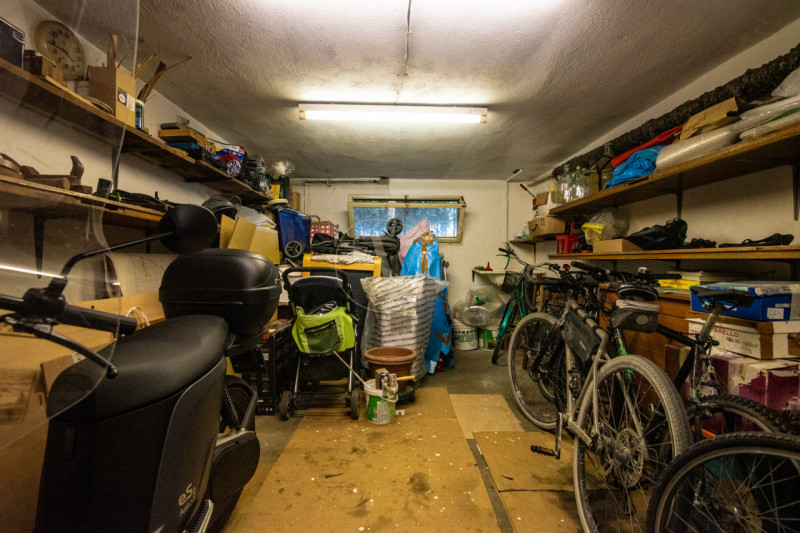 Scopri questo affascinante appartamento di 112 mq situato in zona Paltana a Padova, in una tranqu...