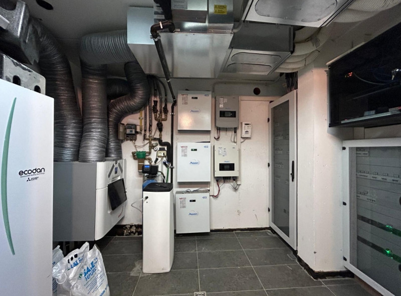 VENDESI VILLA COSTRUITA NEL 2020 E INSERITA IN CONTESTO DI CORTE COMUNE A MONTECCHIO MAGGIORE– Ri...