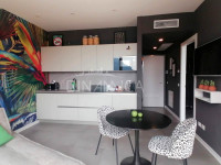 Attico con piscina e vista sul lago di como, nesso