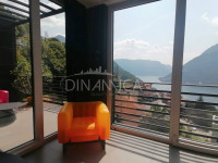 Attico con piscina e vista sul lago di como, nesso