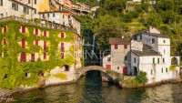 Attico con piscina e vista sul lago di como, nesso