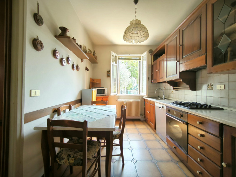 CARBONERA: VASCON

Proponiamo in vendita una bifamiliare situata nella zona residenziale di Vasco...