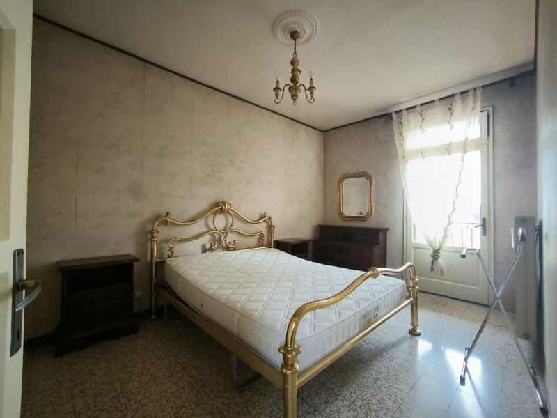 CARBONERA: VASCON

Proponiamo in vendita una bifamiliare situata nella zona residenziale di Vasco...