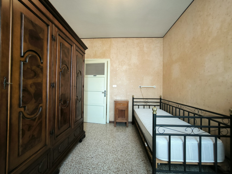 CARBONERA: VASCON

Proponiamo in vendita una bifamiliare situata nella zona residenziale di Vasco...