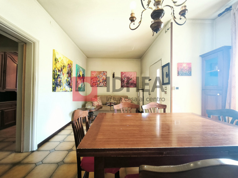 CARBONERA: VASCON

Proponiamo in vendita una bifamiliare situata nella zona residenziale di Vasco...