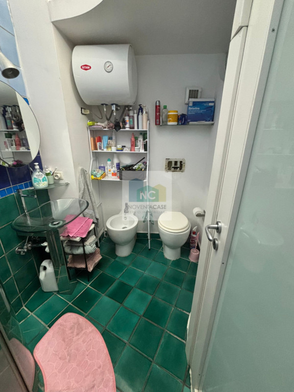 In una delle zone più affascinanti di Forio, precisamente nella tranquilla area del Cavallaro, vi...