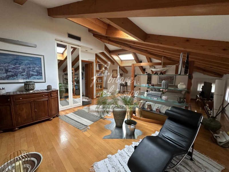 CITTADELLA (PD) - Zona Borgo Padova

In nostra esclusiva proponiamo in vendita un raffinato attic...