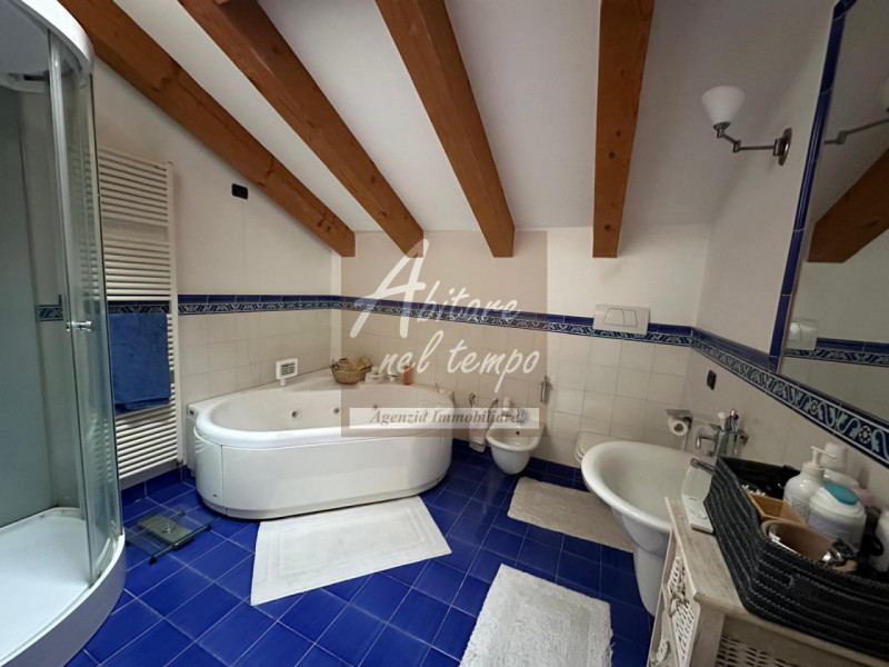 CITTADELLA (PD) - Zona Borgo Padova

In nostra esclusiva proponiamo in vendita un raffinato attic...