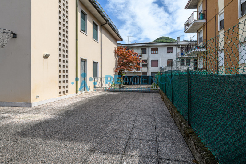 CORNEDO VICENTINO

Stai cercando una CASA INDIPENDENTE con AMPIO GIARDINO e TAVERNA per te e la t...