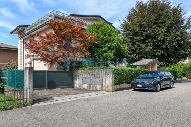 CORNEDO VICENTINO

Stai cercando una CASA INDIPENDENTE con AMPIO GIARDINO e TAVERNA per te e la t...