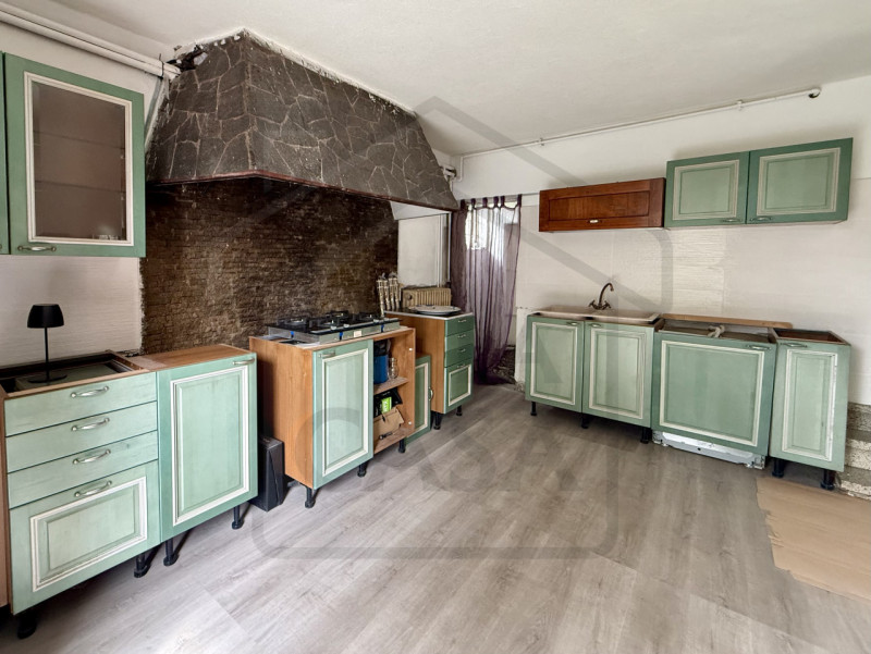 ABANO TERME - Nel cuore del quartiere San Lorenzo, una delle zone più ricercate e comode di Abano...