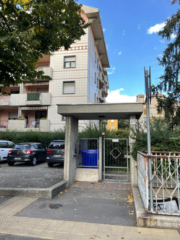Parma Affitto Appartamento trilocale