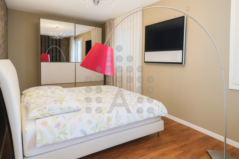 PORZIONE DI BIFAMILIARE INDIPENDENTE – 230 m² – GIARDINO, VERANDA/PALESTRA, SPA PRIVATA – ULTIMAT...