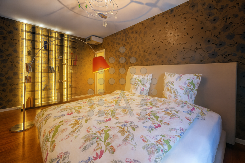 PORZIONE DI BIFAMILIARE INDIPENDENTE – 230 m² – GIARDINO, VERANDA/PALESTRA, SPA PRIVATA – ULTIMAT...