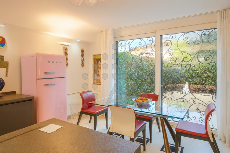 PORZIONE DI BIFAMILIARE INDIPENDENTE – 230 m² – GIARDINO, VERANDA/PALESTRA, SPA PRIVATA – ULTIMAT...