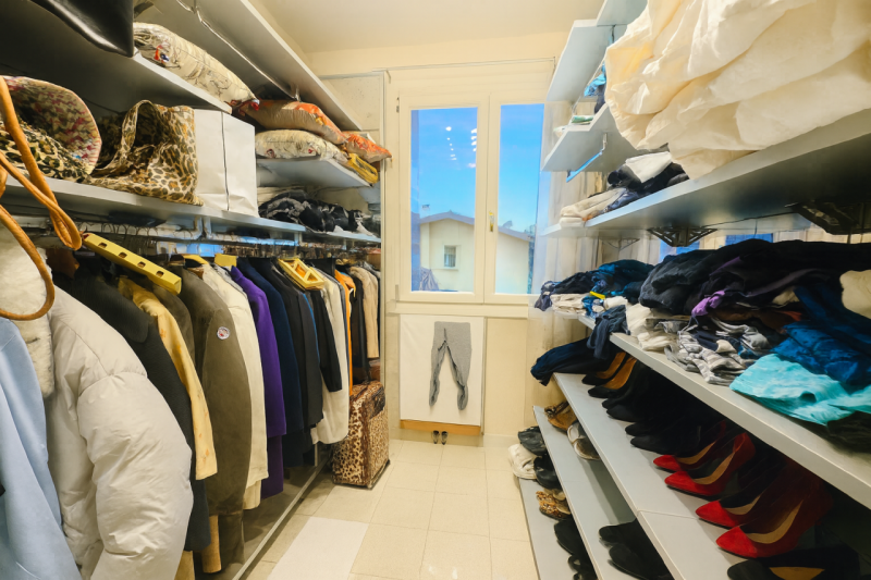 PORZIONE DI BIFAMILIARE INDIPENDENTE – 230 m² – GIARDINO, VERANDA/PALESTRA, SPA PRIVATA – ULTIMAT...