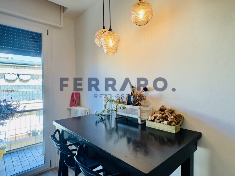 Treviso, Fuori Mura. Codice YA18.

LIBERO DA FEBBRAIO 2026

Proponiamo un elegante appartamento t...