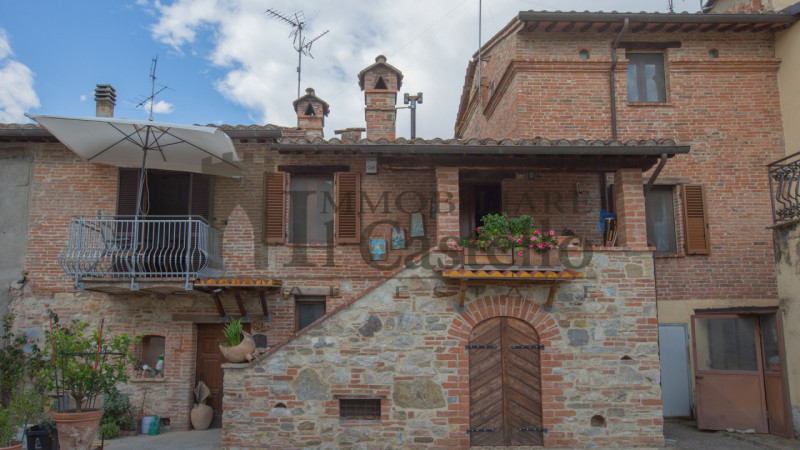 Castiglione del Lago Vendita Casa a schiera porzione di testa