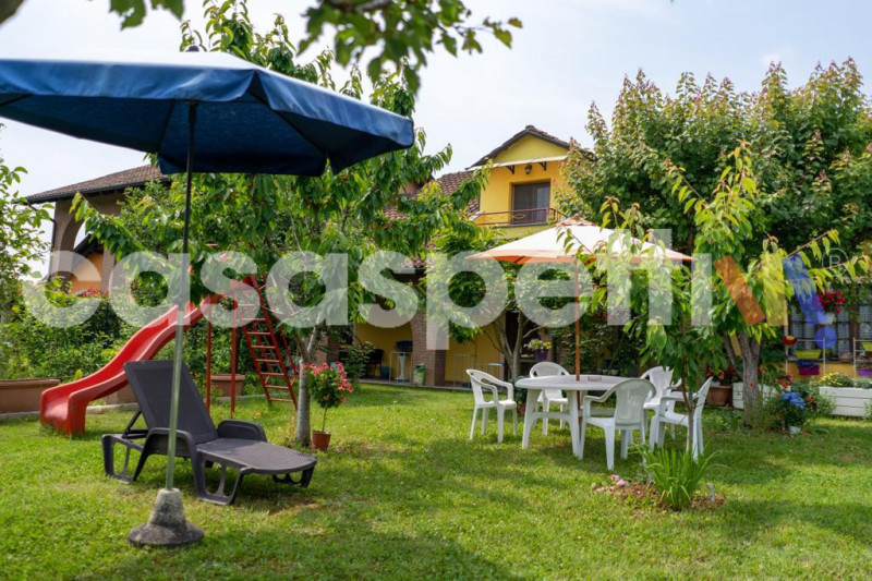 Ville e Villette in Affitto a Quargnento