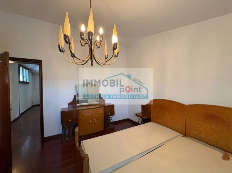 All'interno del quartiere residenziale di Feriole di Abano Terme, vi presentiamo una straordinari...