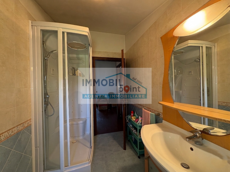 All'interno del quartiere residenziale di Feriole di Abano Terme, vi presentiamo una straordinari...