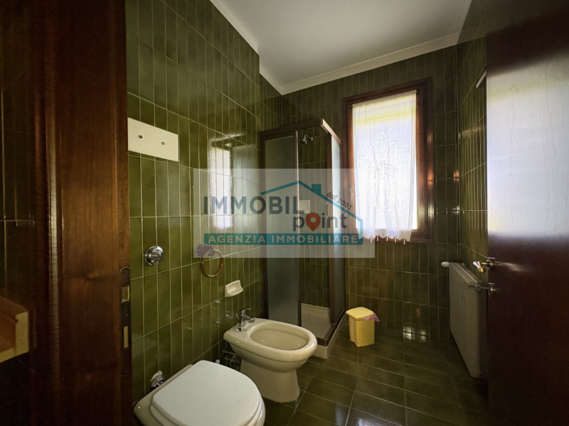 All'interno del quartiere residenziale di Feriole di Abano Terme, vi presentiamo una straordinari...