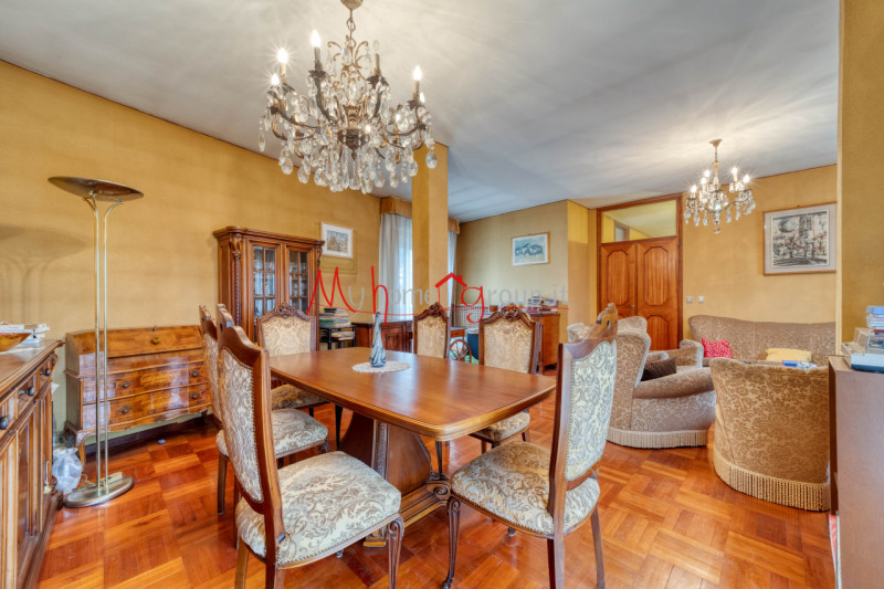 FACCIOLATI: Attico al terzo ed ultimo piano con ascensore, dagli ampi spazi abitativi, si compone...