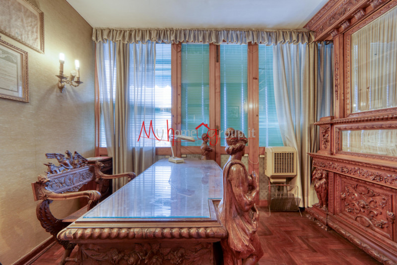 FACCIOLATI: Attico al terzo ed ultimo piano con ascensore, dagli ampi spazi abitativi, si compone...