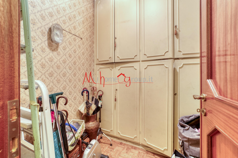 FACCIOLATI: Attico al terzo ed ultimo piano con ascensore, dagli ampi spazi abitativi, si compone...