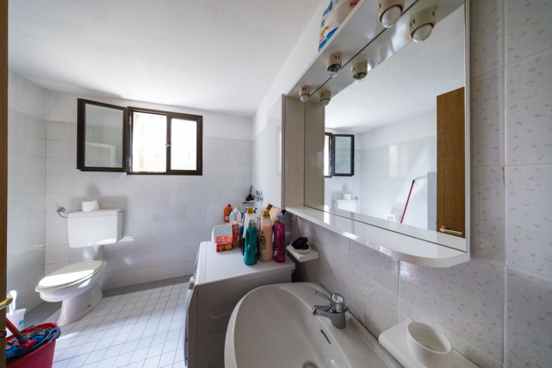 A Cinto Euganeo, proponiamo in vendita spettacolare casa singola, situata in una meravigliosa pos...