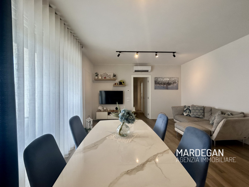 NOSTRA ESCLUSIVA!
Vi proponiamo uno splendido appartamento a Cittadella, costruito nel 2022 e con...