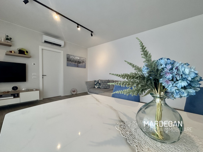 NOSTRA ESCLUSIVA!
Vi proponiamo uno splendido appartamento a Cittadella, costruito nel 2022 e con...