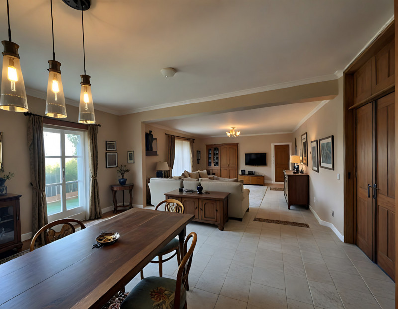 (Per INFO Fabrizio 3337743912) A SAN VITO di VALDOBBIADENE, in una zona tranquilla e circondata d...