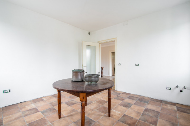 Vigonza nella tranquilla frazione di Codiverno, proponiamo in vendita una bella casa singola terr...