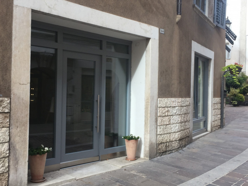 Lavis Affitto Negozio