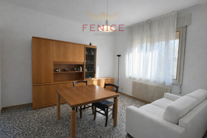 Proponiamo in vendita una rara opportunità: bifamiliare di 120mq situata nella ricercata zona res...