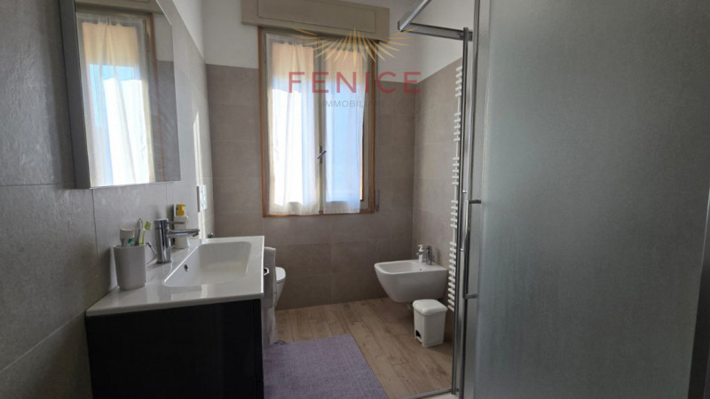 Proponiamo in vendita una rara opportunità: bifamiliare di 120mq situata nella ricercata zona res...