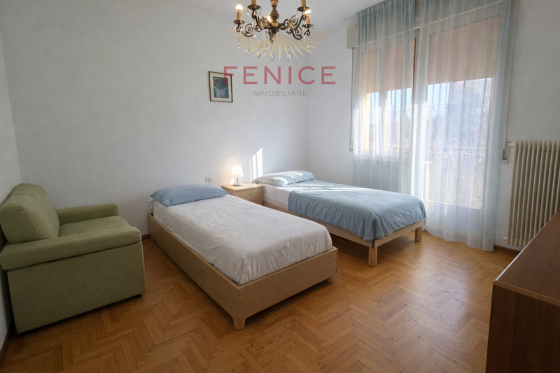 Proponiamo in vendita una rara opportunità: bifamiliare di 120mq situata nella ricercata zona res...