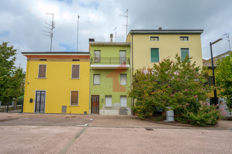 Fontevivo Vendita Casa a schiera porzione centrale
