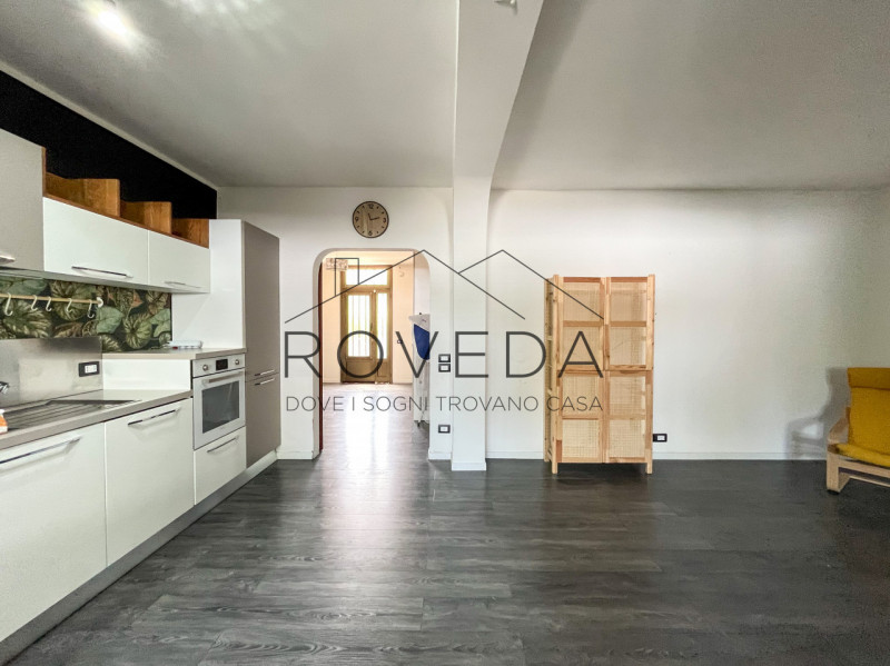 VILLORBA - SAN SISTO

RIF: VL2

L’agenzia Roveda Immobiliare ha il piacere di proporvi in vendita...
