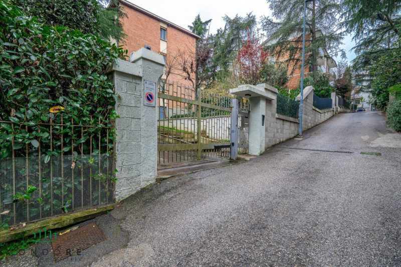Bologna Vendita Appartamento quadrilocale