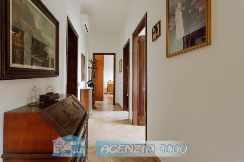 A BOVOLENTA FUORI PAESE LONTANO DAI RUMORI DELLA CITTA' LA TUA CASA TI ASPETTA !!! OTTIMA OPPORTU...