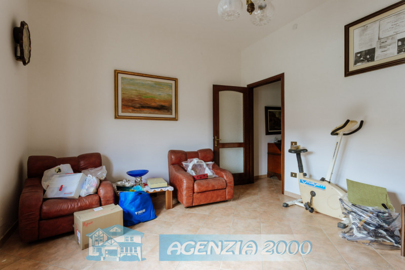 A BOVOLENTA FUORI PAESE LONTANO DAI RUMORI DELLA CITTA' LA TUA CASA TI ASPETTA !!! OTTIMA OPPORTU...