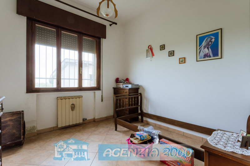 A BOVOLENTA FUORI PAESE LONTANO DAI RUMORI DELLA CITTA' LA TUA CASA TI ASPETTA !!! OTTIMA OPPORTU...