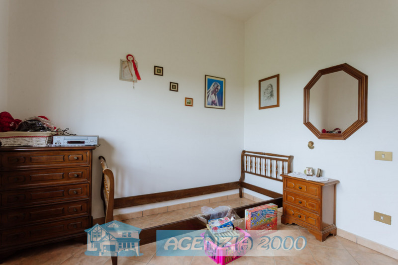 A BOVOLENTA FUORI PAESE LONTANO DAI RUMORI DELLA CITTA' LA TUA CASA TI ASPETTA !!! OTTIMA OPPORTU...