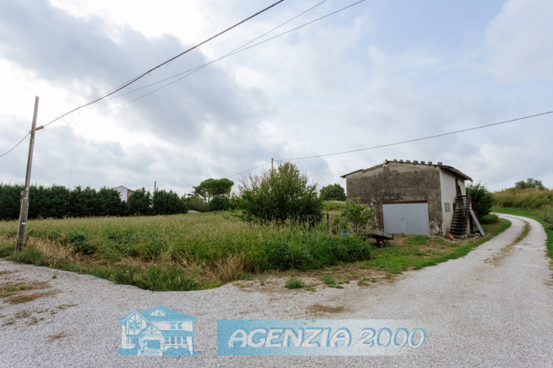 A BOVOLENTA FUORI PAESE LONTANO DAI RUMORI DELLA CITTA' LA TUA CASA TI ASPETTA !!! OTTIMA OPPORTU...