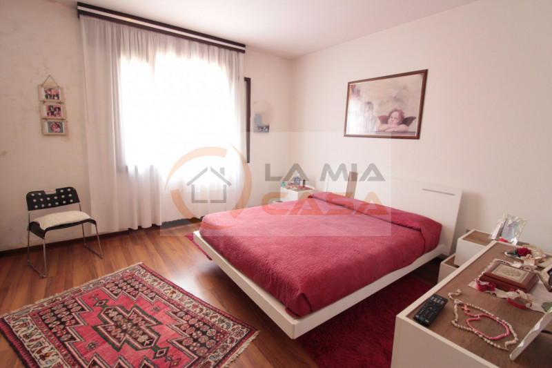 Legnaro -  Porzione di bifamiliare tutta al piano terra.  E' la casa ideale per chi cerca grandi ...