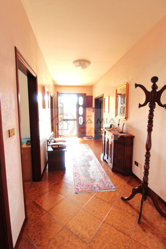 Legnaro -  Porzione di bifamiliare tutta al piano terra.  E' la casa ideale per chi cerca grandi ...